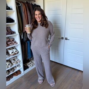 Joyspun Women's Cozy Ribbed Crewneck Top and Wide-Leg Pants Set